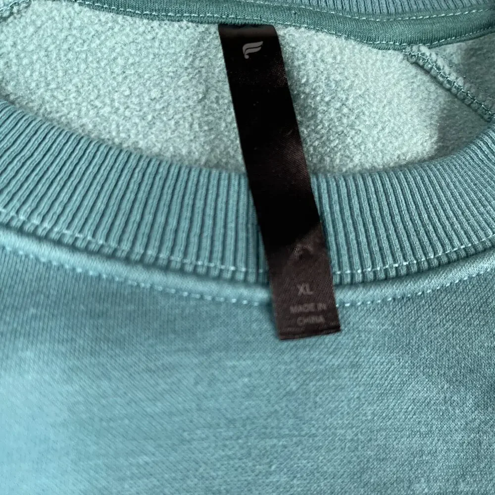 Fabletics Sweater XL Green Crew Neck Long Sleeve Casual Pullover Logo Men